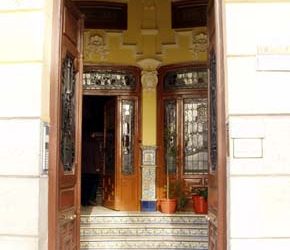 Yo voy por casas, calles…