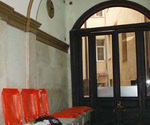 Infanta Carlota: Un palacio echado a perder.