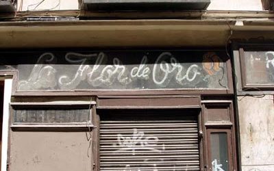 Letreros de la calle Calatrava.