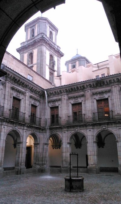 Churriguerescos chorreones de lluvia