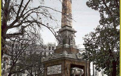 El Obelisco de la Plaza de la Lealtad