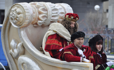 De reyes y reinas, magos y magas