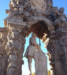 De puente a puente me lleva la corriente