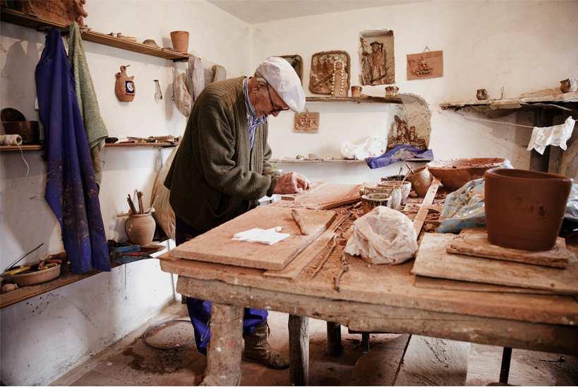 Fernando Roche, artesano y artista de Navalcarnero.